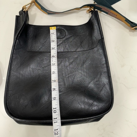 Ah Dorned classic messenger purse bag. Aztec strap. - Picture 11 of 11